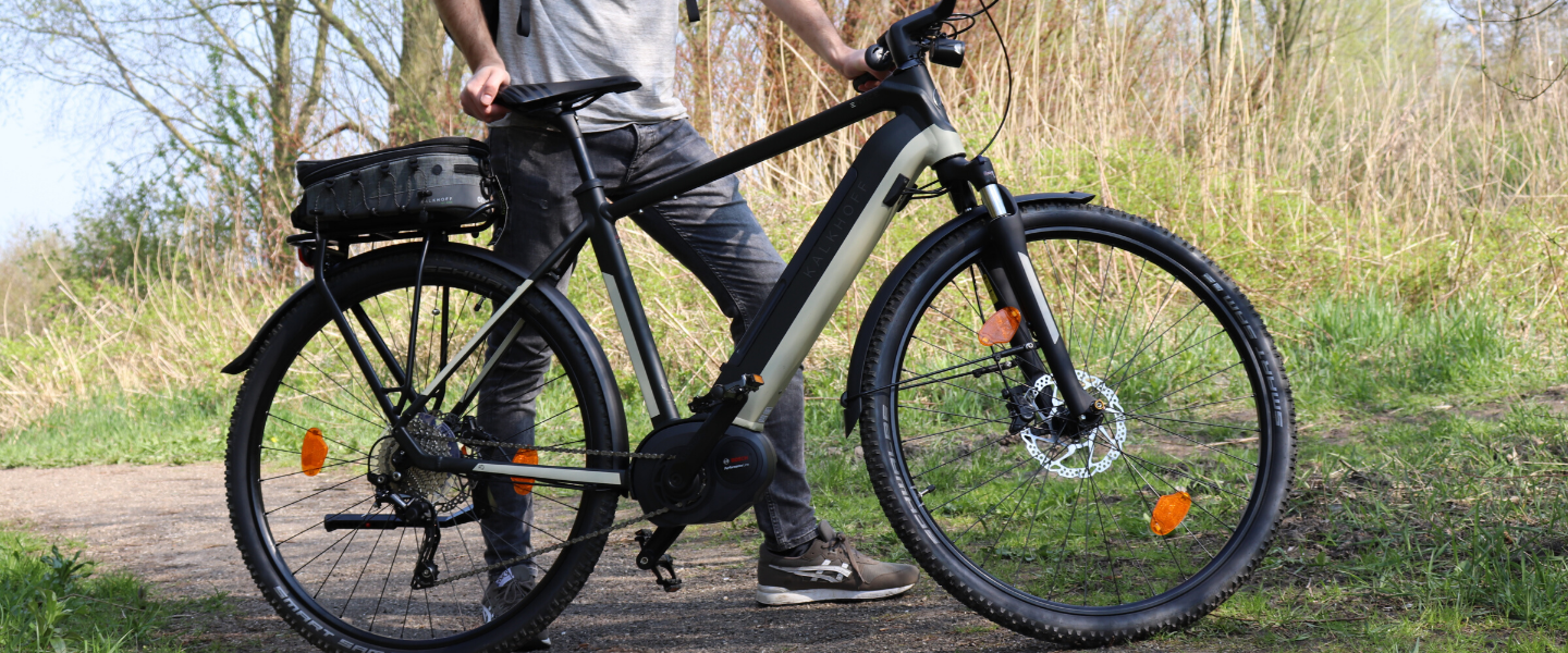 https://amvsekofyo.cloudimg.io/crop/2880x1200/n/https://s3.eu-central-1.amazonaws.com/century-nl/04/kalkhoff-e-bike-over-kalkhoff.png?v=1-0