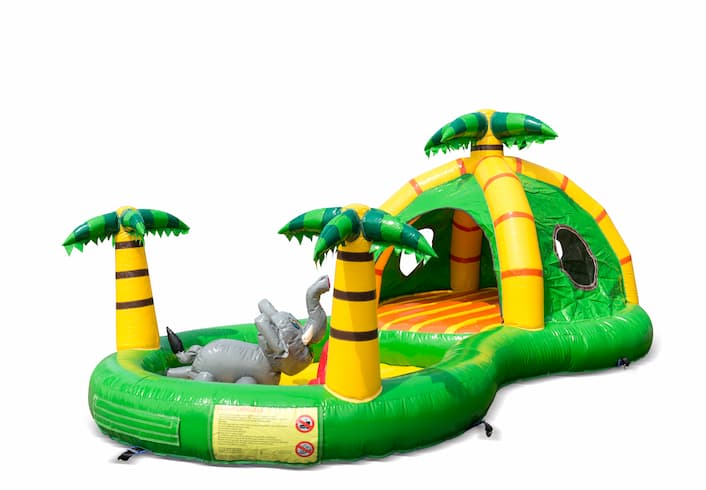 Acquistare un gioco gonfiabile semi aperto per bambini con ostacoli, tema giungla.