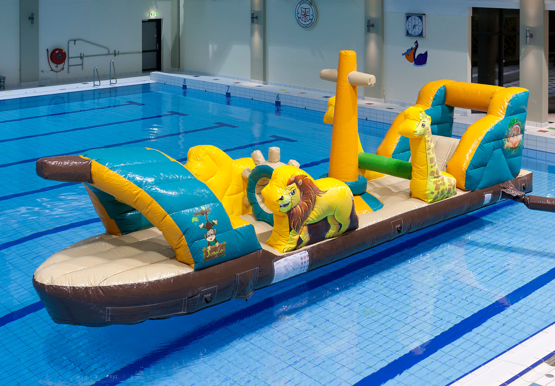 Luchtdichte opblaasbare schip in jungle thema voor zowel jong als oud kopen. Bestel opblaasbare waterattracties nu online bij JB Inflatables Nederland 