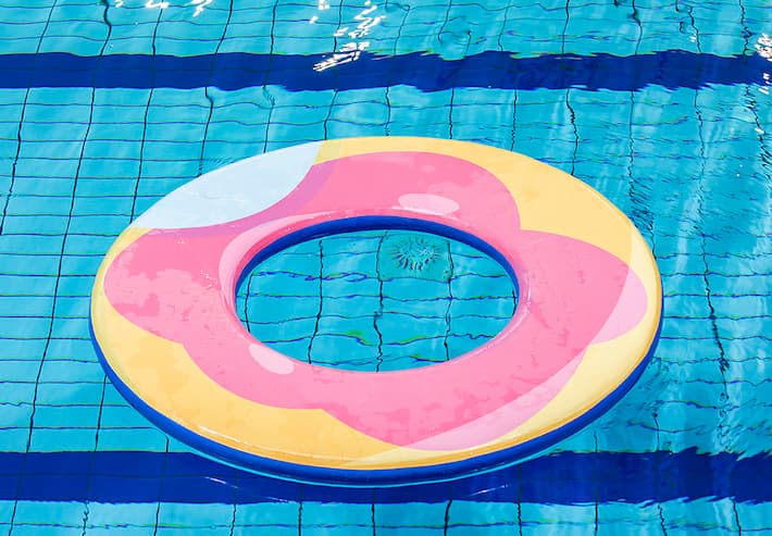 drijfmat donut ring voor kinderen in het zwembad kopen