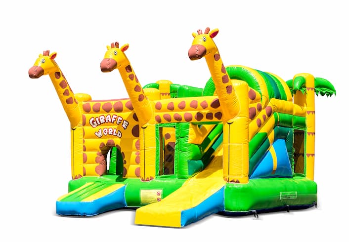 Medium opblaasbare multiplay springkasteel in giraffe thema te bestellen voor kinderen. Bestel opblaasbare springkastelen online at JB Inflatables Nederland