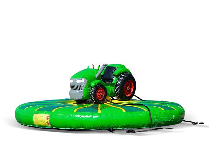 Trekrodeo met traktor erop
