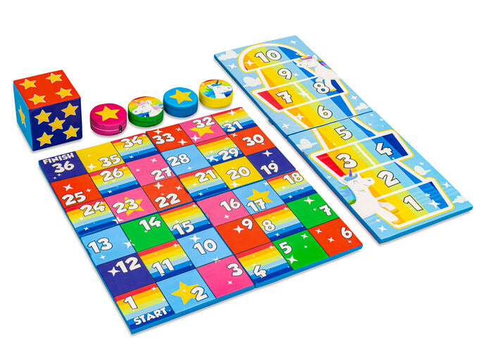 Buntes Spielset hinten von Softplay im Einhornthema