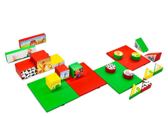 Großes Softplay-Set im Bauernhofsthema mit bunten Blöcken zum Spielen