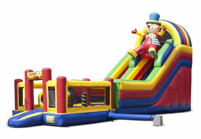 Toboggan gonflable multifonctionnel sur le thème du clown avec une pataugeoire, un objet 3D impressionnant, des couleurs fraîches et des obstacles 3D pour les enfants. Achetez des toboggans gonflables maintenant en ligne chez JB Gonflables France