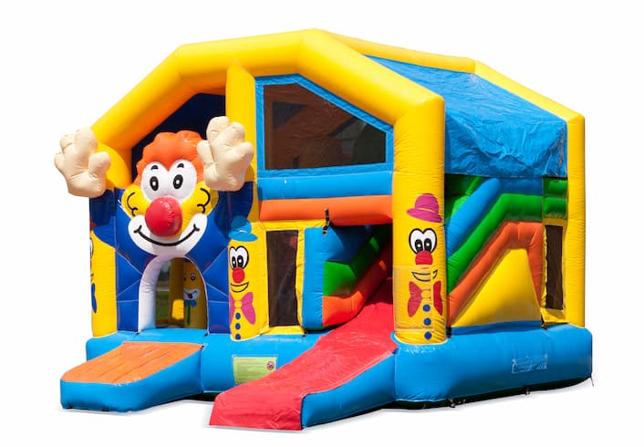 Medium opblaasbare multiplay springkasteel met glijbaan in clown thema bestellen voor kinderen. Bestel opblaasbare springkastelen online at JB Inflatables Nederland