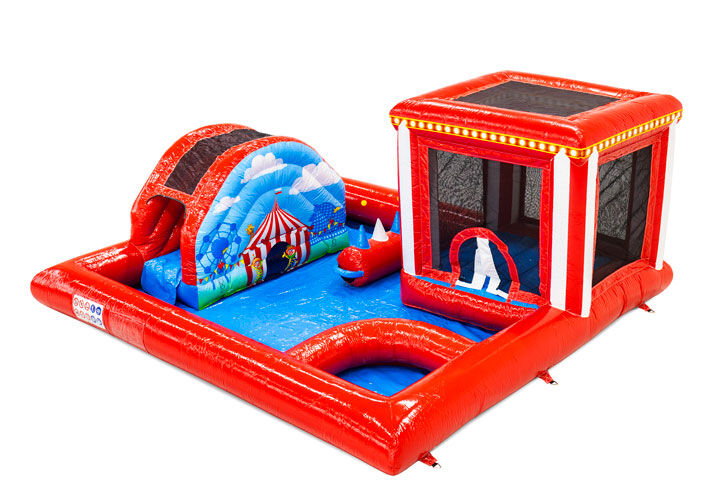 Parc de jeux Kidspark avec piscine à balles, pataugeoire, château gonflable sur le thème montagnes russes