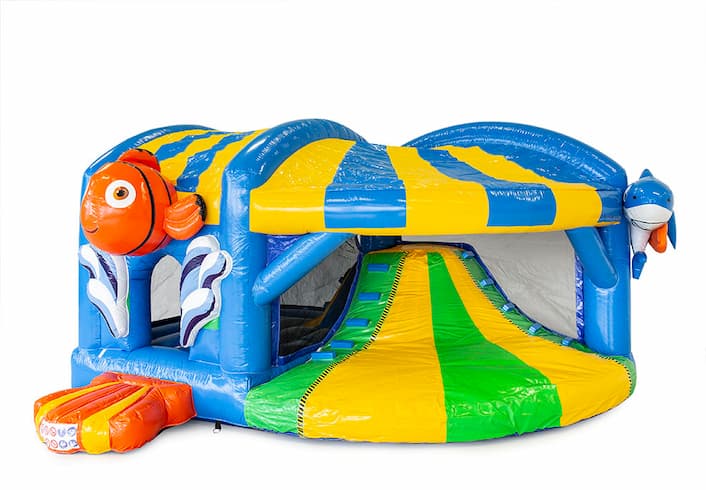 Multiplay seaworld springkasteel met een glijbaan en 3D objecten kopen voor kids. Bestel opblaasbare springkastelen online bij JB Inflatables Nederland