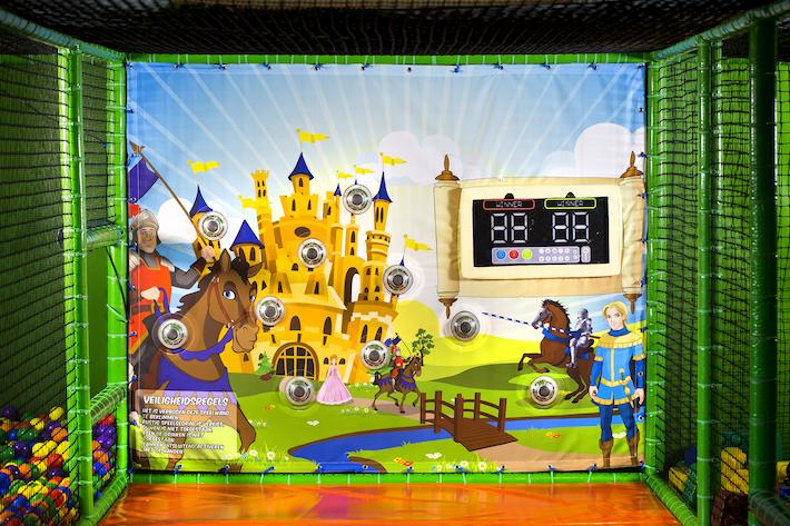 IPS playground muur met interactieve spot om spellen te spelen voor kinderen in kastelen met ridders thema te koop