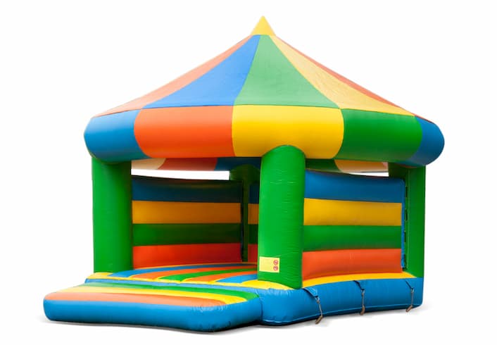 Compre un castillo hinchable tipo carrusel con un tema estándar para niños. Ordene castillos hinchables en línea en JB Hinchables España