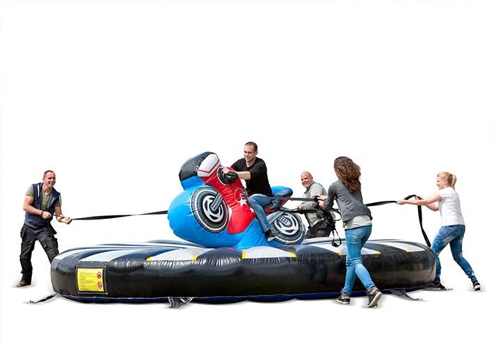 Opblaasbare trekrodeo kopen met motor thema