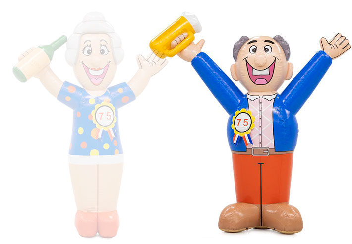 Opblaasbare Abraham pop met bier in zijn hand kopen als blikvanger 