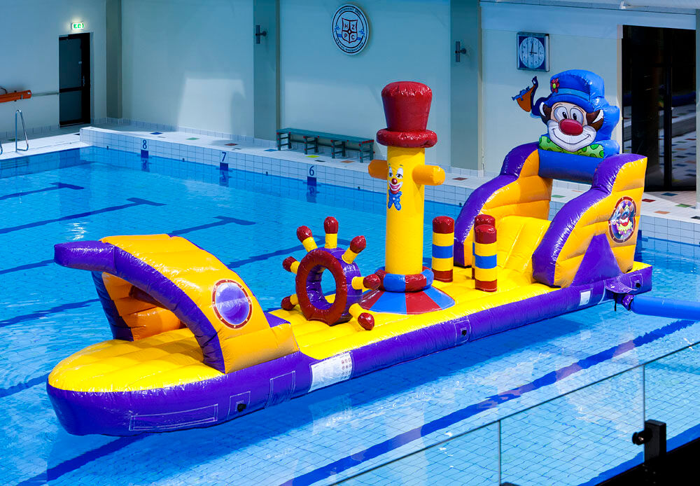 Haal opblaasbare schip in thema circus voor zowel jong als oud. Bestel opblaasbare zwembadspelen nu online bij JB Inflatables Nederland 