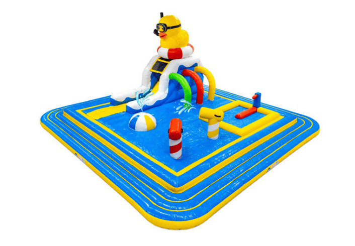 Parc aquatique gonflable avec grand canard en caoutchouc et toboggan
