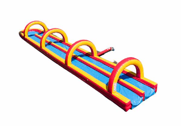 Compre o escorregador duplo inflável perfeito de 20m para crianças. Encomende escorregadores de barriga infláveis ​​agora online na JB Insuflaveis Portugal