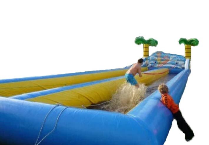Surf bungee inflatable met water