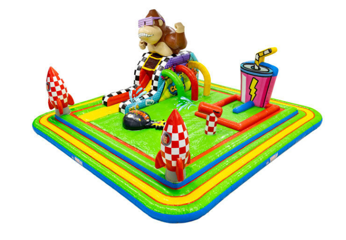 Wodna zabawa w komiksowym stylu z dmuchaną zjeżdżalnią