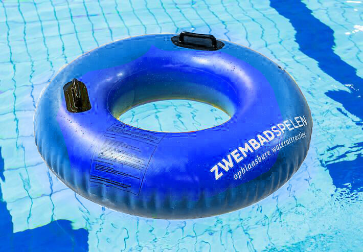 Zwembad blauw