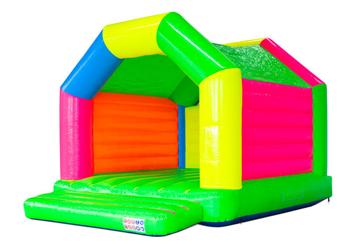 Gran castillo hinchable tipo A en colores fluorescentes con techo – pide el tuyo en JB-Hinchables.