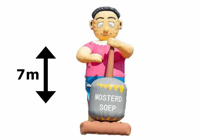 Grote opblaasbare Sarah pop met roze shirt en roerend in een pan mosterdsoep kopen van 7 meter