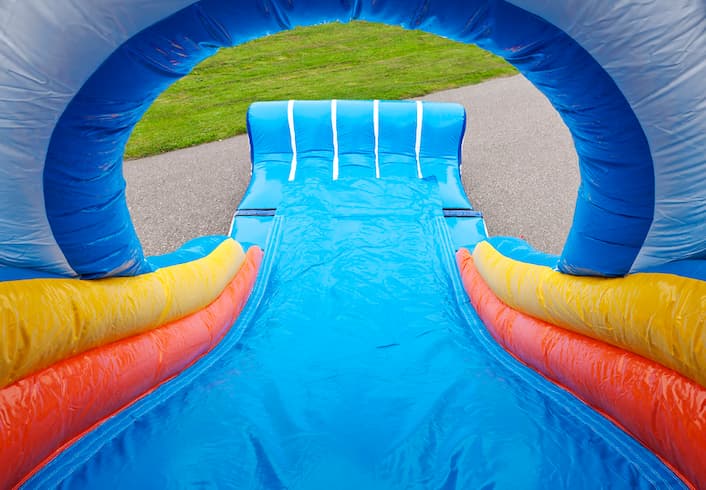 glim en klim mat voor opblaasbaar multiplay super springkussen met glijbaan kopen in thema clownvis nemo voor kids