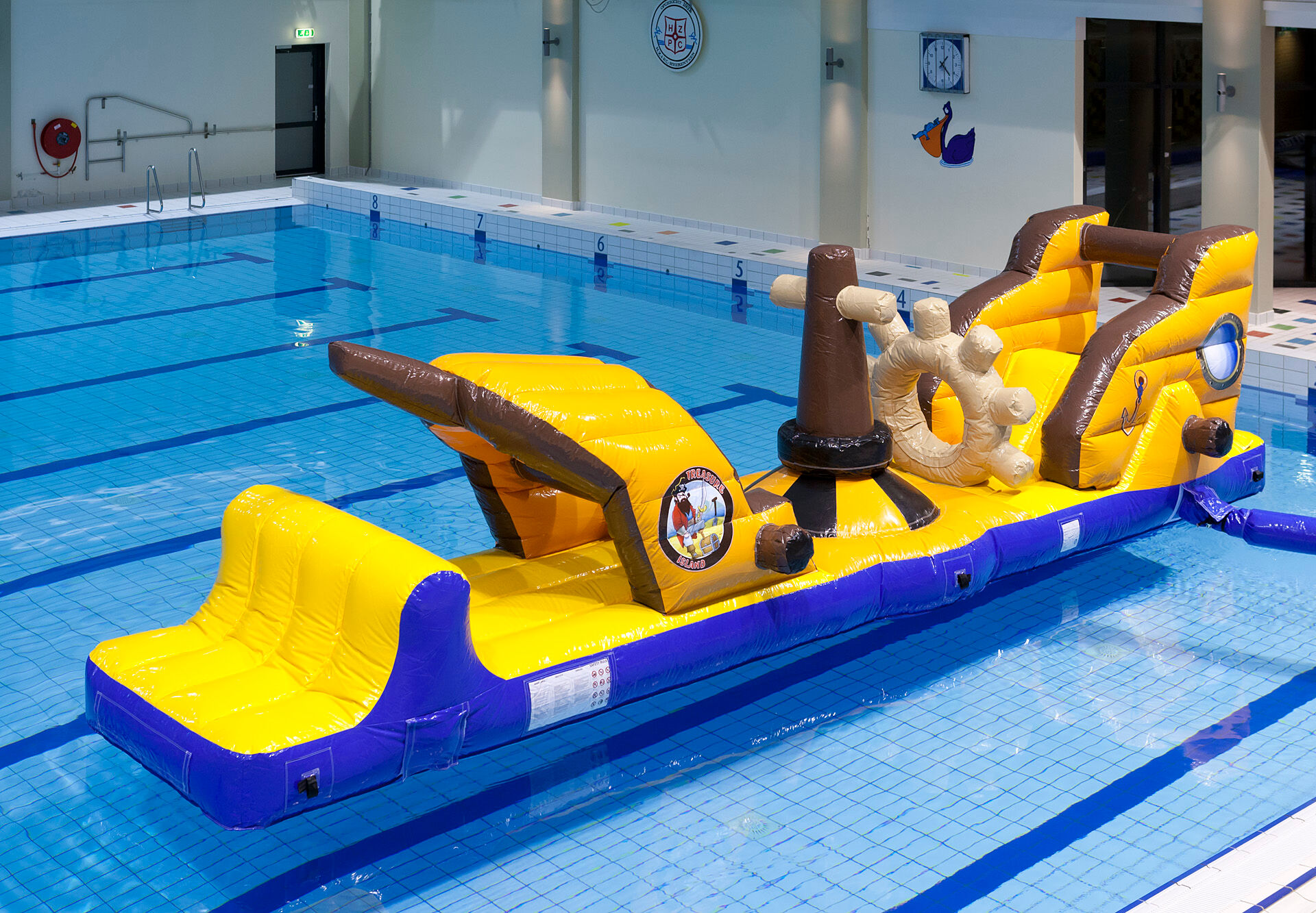 Buy pirate ship run inflatable obstacle course with fun objects for both young and old. Order inflatable obstacle courses online now at JB Inflatables America