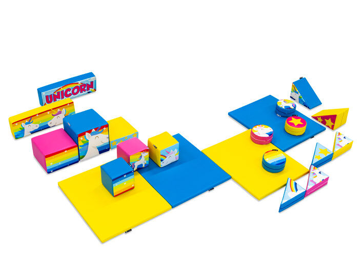 Conjunto de Softplay grande no tema de unicórnio com blocos coloridos para brincar
