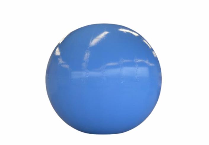Grote opblaasbare bal op aanvraag gemaakt