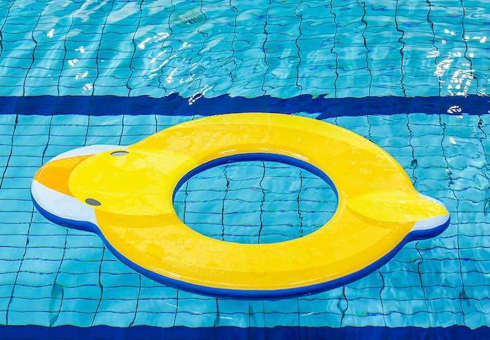 Drijfmat met eenden thema in ringvorm kopen voor in je zwembad 