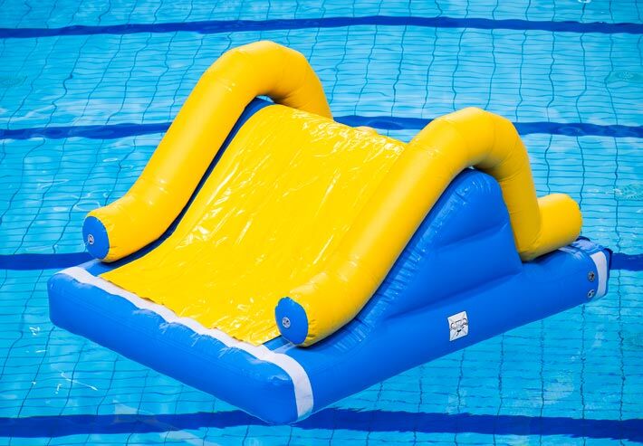 Geel met blauw slide waterspel in zwembad bestellen JB Meppel
