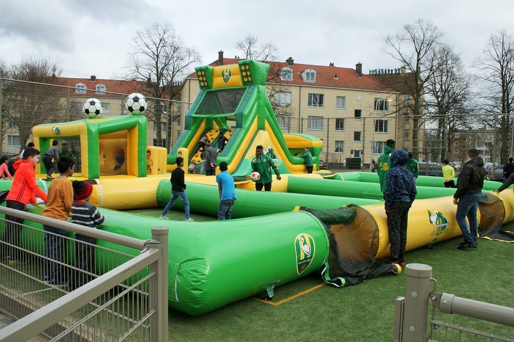 Zamów deski piłkarskie ADO Den Haag na różne imprezy. Kup teraz deski piłkarskie online w JB Dmuchańce Polska