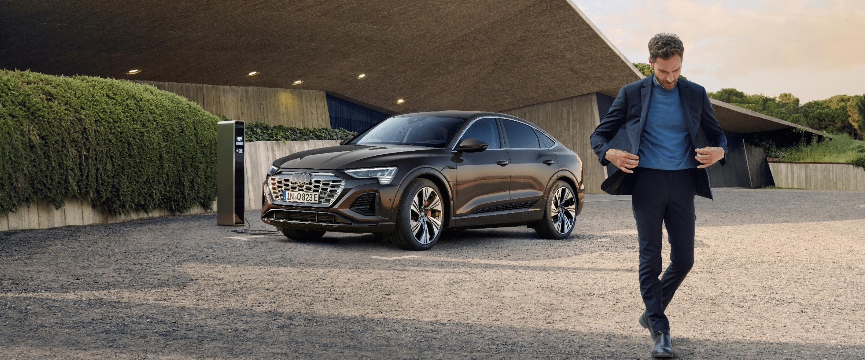 Q8 Sportback e-tron editions