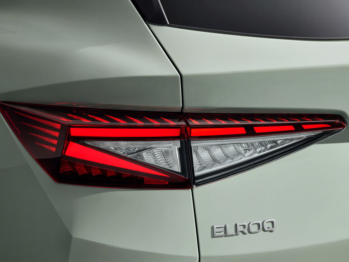 elroq-light-rear02