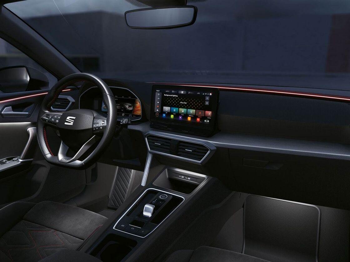 2004-seat-leon-sportstourer-02.jpg
