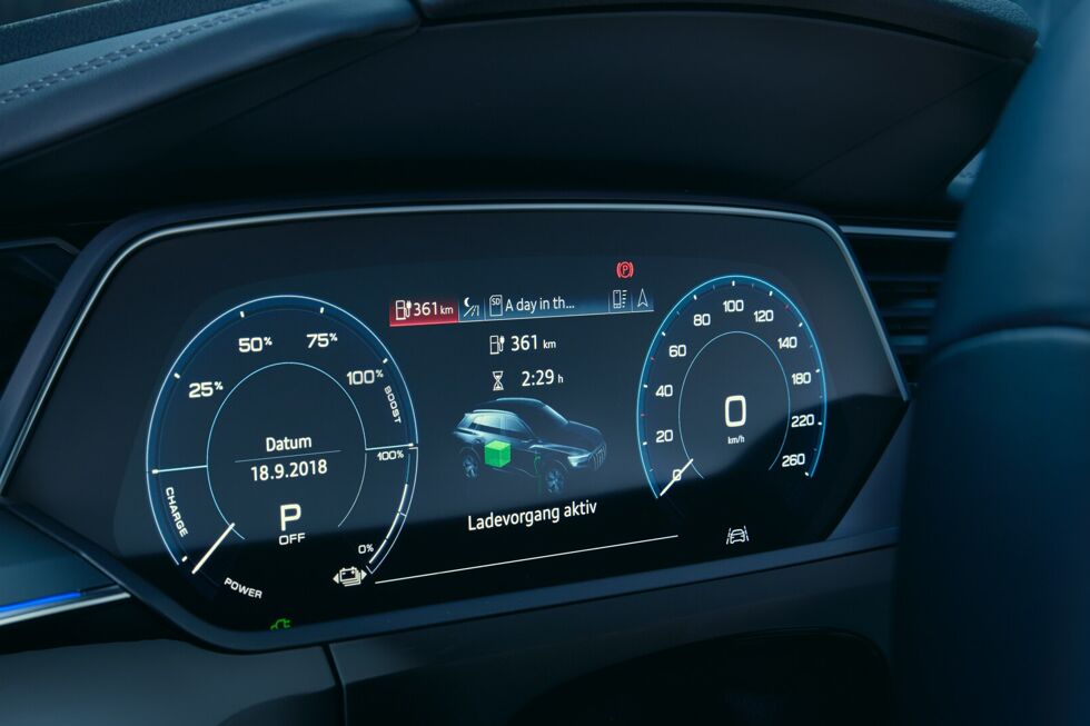 2006-audi-etron-quattro-15.jpg