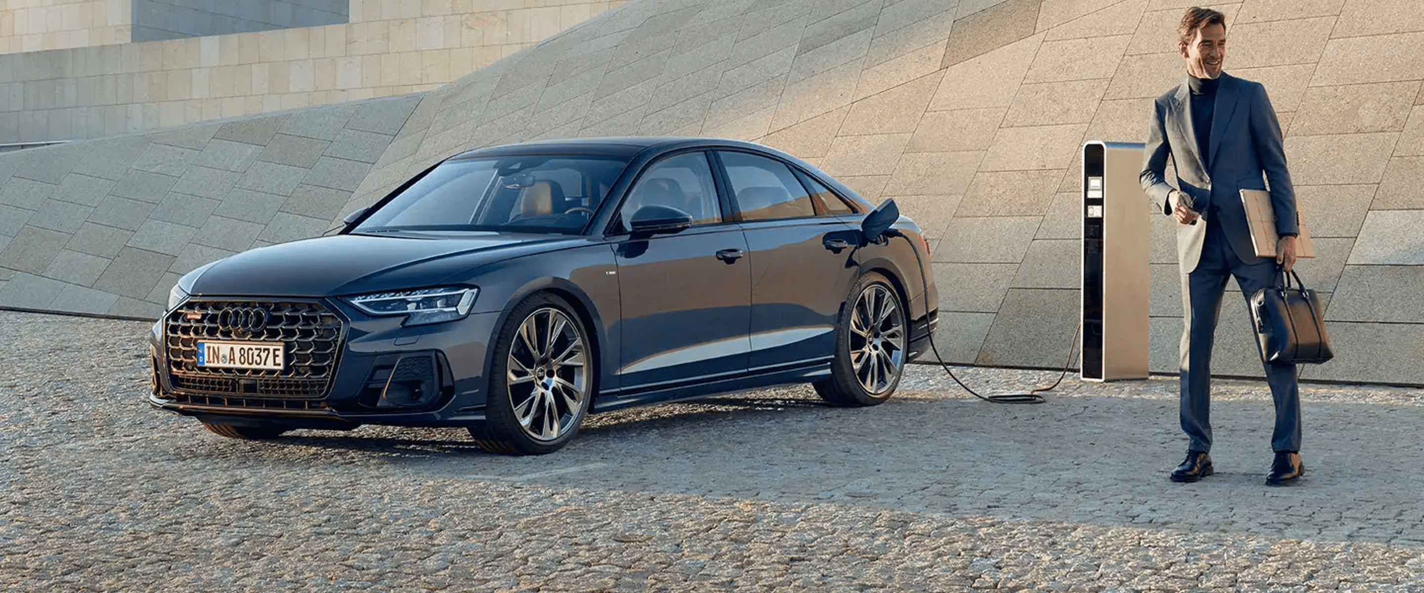 2203-audi-a8-header.png