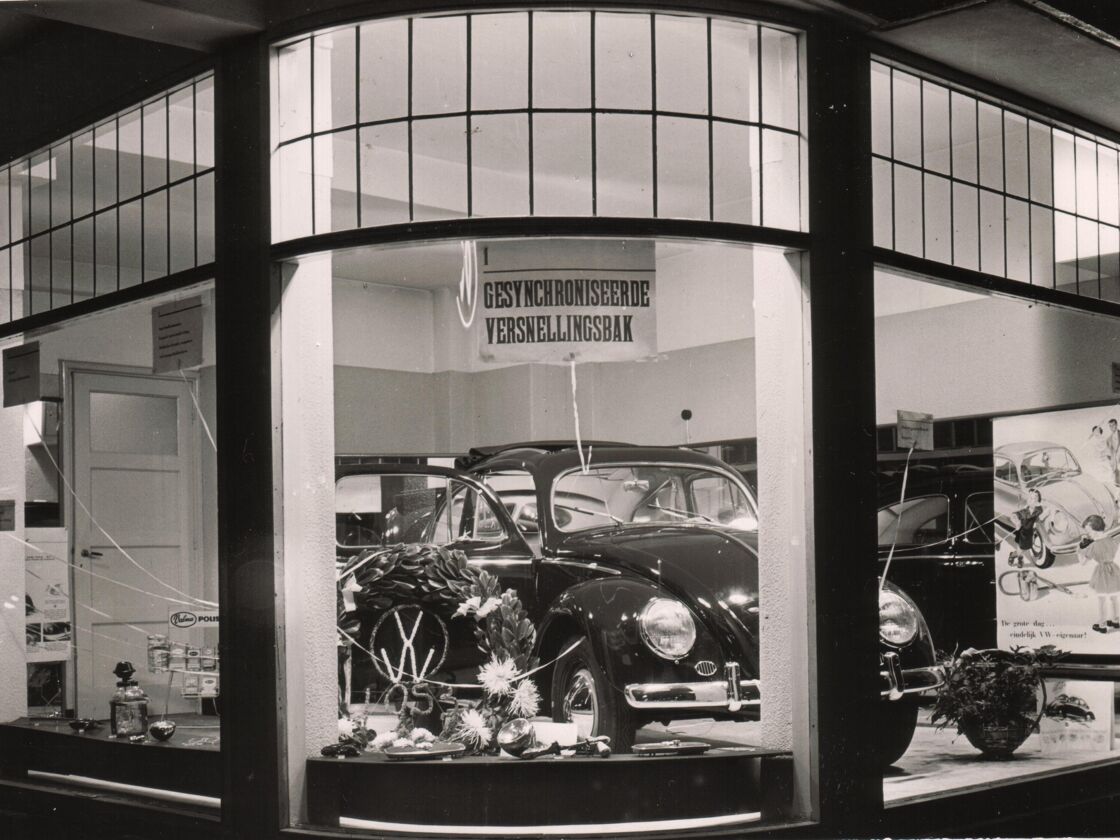 foto 06 Schuitendiep 10-1952 intro overgangsbril