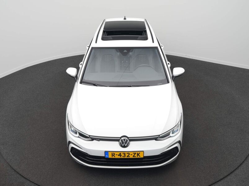 Volkswagen Golf Variant 1.5 TSI R-Line Panoramadak / Trekhaak / Navigatie