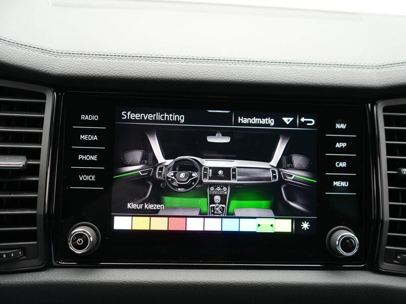 Škoda Kodiaq 1.5 TSI Sportline Business 7p. Trekhaak - Navigatie - Panoramadak - Camera