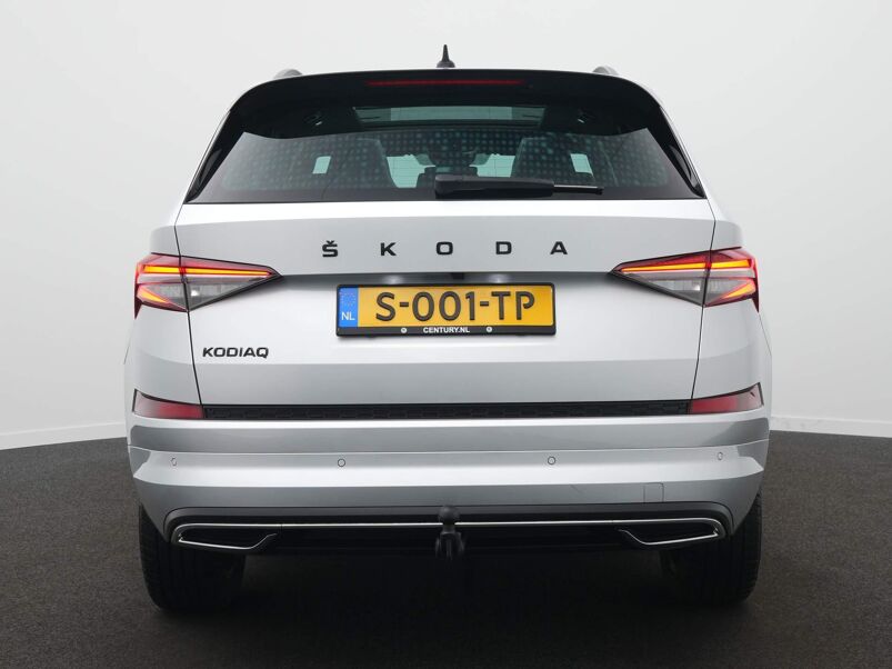 Škoda Kodiaq 1.5 TSI Sportline Business 7p. Trekhaak - Navigatie - Panoramadak - Camera