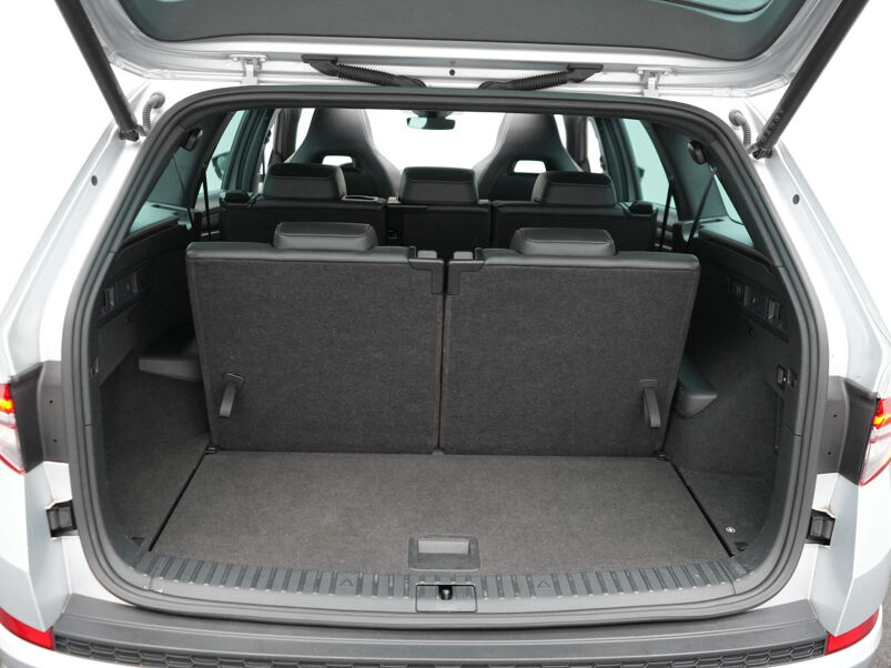 Škoda Kodiaq 1.5 TSI Sportline Business 7p. Trekhaak - Navigatie - Panoramadak - Camera