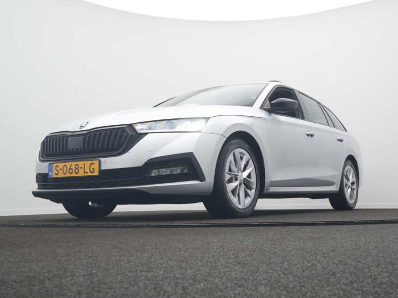 Škoda Octavia Combi Combi 1.0 TSI Sport Business / Elektr. Trekhaak / Navigatie / CarPlay