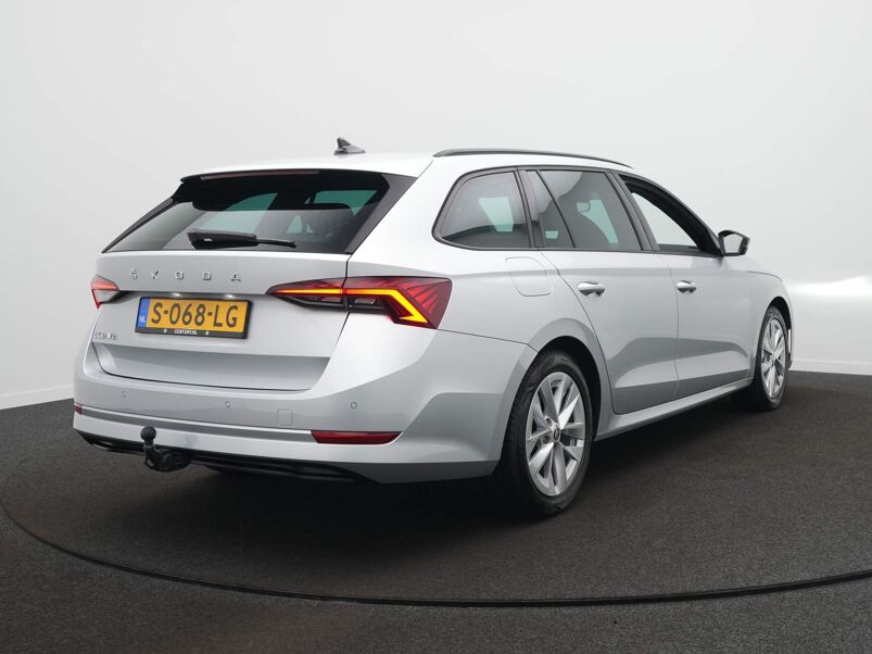 Škoda Octavia Combi Combi 1.0 TSI Sport Business / Elektr. Trekhaak / Navigatie / CarPlay