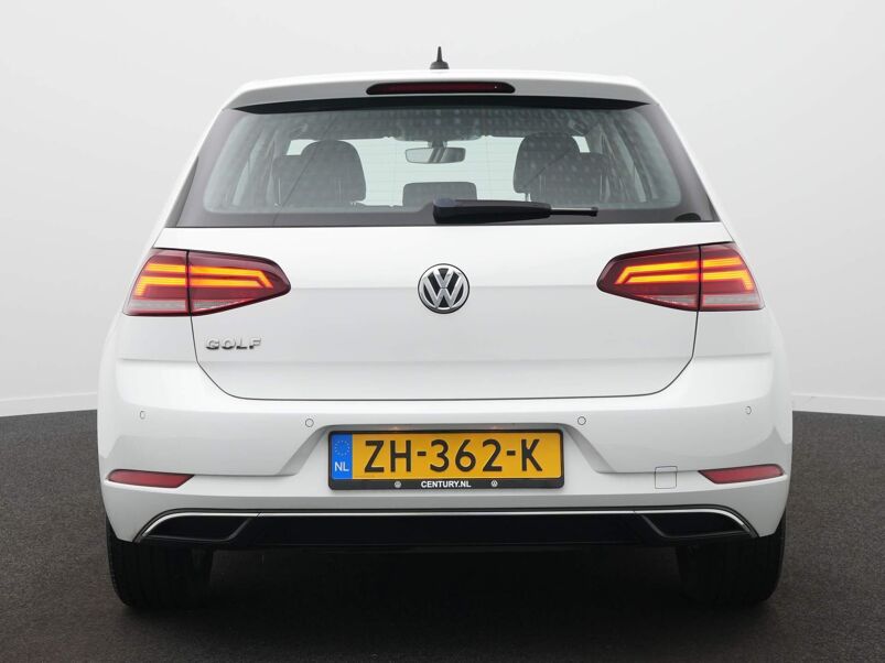 Volkswagen Golf 1.0 TSI Comfortline / Adaptive Cruise Control / Navigatie / PDC voor + achter