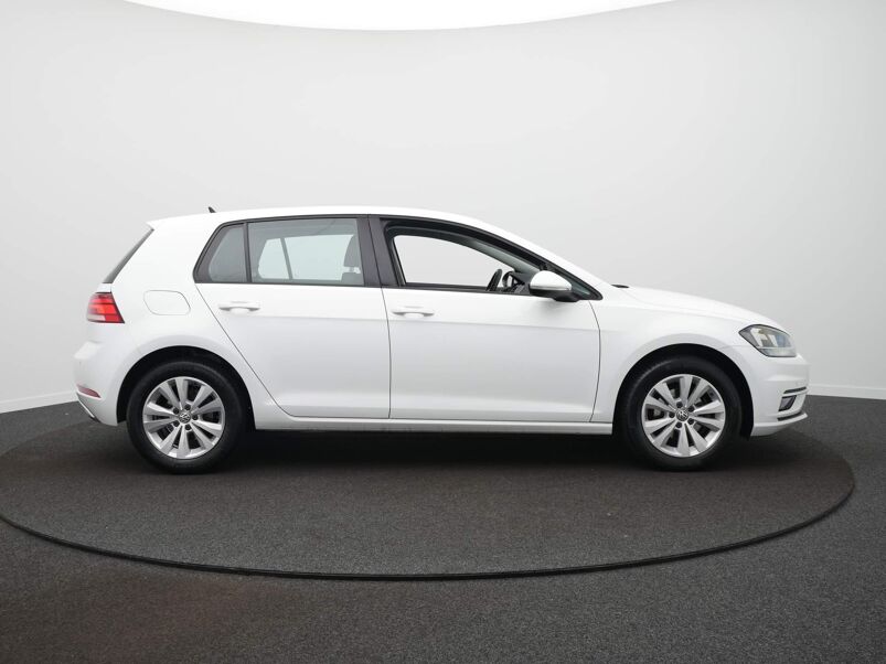 Volkswagen Golf 1.0 TSI Comfortline / Adaptive Cruise Control / Navigatie / PDC voor + achter