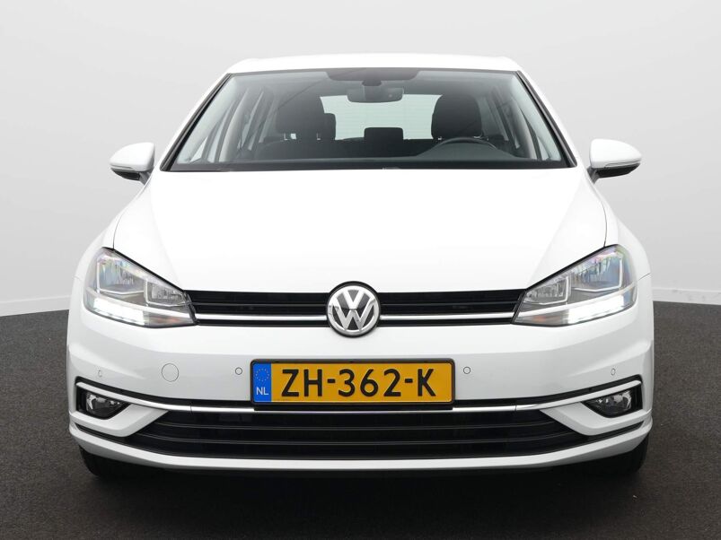 Volkswagen Golf 1.0 TSI Comfortline / Adaptive Cruise Control / Navigatie / PDC voor + achter