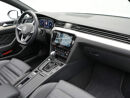 Volkswagen Passat Variant Variant 1.5 TSI R-Line Business + Panoramadak - Navigatie - Trekhaak - Leer