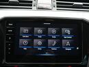 Volkswagen Passat Variant Variant 1.5 TSI R-Line Business + Panoramadak - Navigatie - Trekhaak - Leer