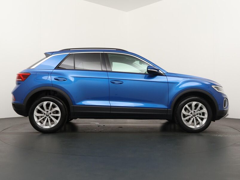 Volkswagen T-Roc Life Edition 1.0 85 kW / 116 pk TSI SUV 6 versn. H and