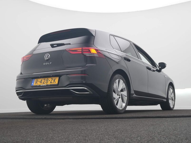 Volkswagen Golf 1.5 TSI Style Navi / Clima / Adaptive Cruise / Achteruitrijcamera / LED / Stuur & Stoelverwarming